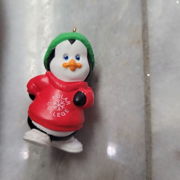 1990 Hallmark Keepsake Ornament Polar Jogger Penguin - Picture 9 of 10